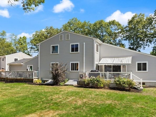 93 Edgemere Blvd 93, Shrewsbury MA 01545