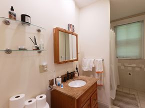 35 Westbourne Ter 2, Brookline MA 02446