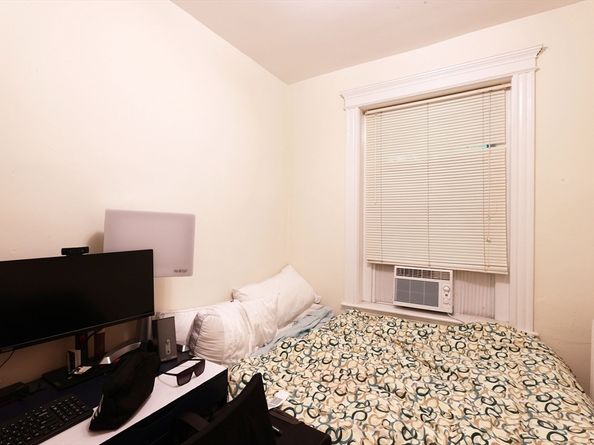35 Westbourne Ter 2, Brookline MA 02446