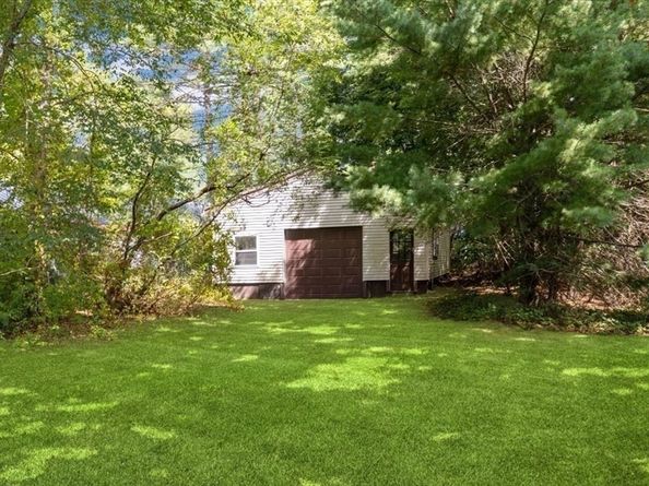 9 Beaver Dam Rd, Carver MA 02330