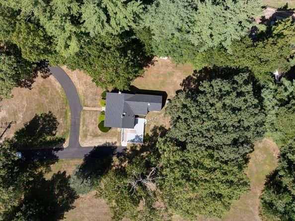 9 Beaver Dam Rd, Carver MA 02330