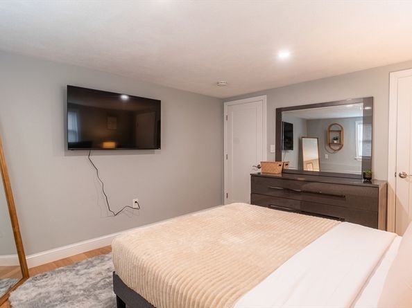 33 Bristow St 2, Saugus MA 01906