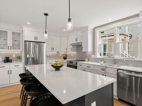 71 Whites Ave 71, Watertown MA 02472