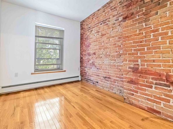 31 Division St 3, Chelsea MA 02150