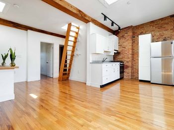 31 Division St