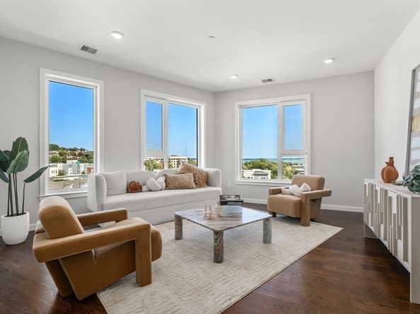 267 Old Colony 605, Boston MA 02127