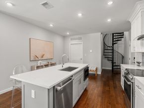267 Old Colony 605, Boston MA 02127
