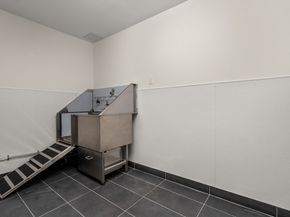 267 Old Colony 605, Boston MA 02127