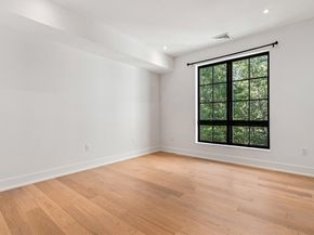 148 Weston Rd 207, Wellesley MA 02482