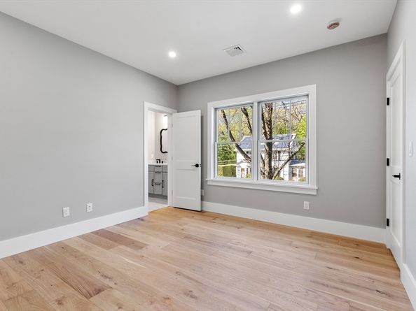 9 Stanley Rd, Belmont MA 02478