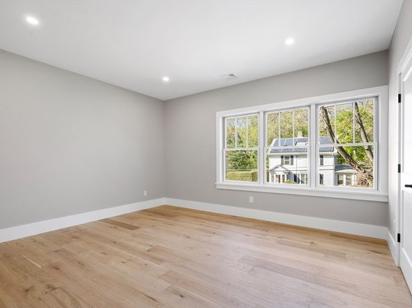 9 Stanley Rd, Belmont MA 02478