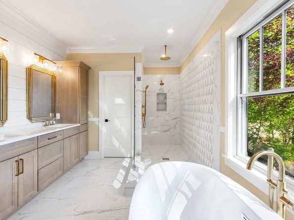 9 Stanley Rd, Belmont MA 02478