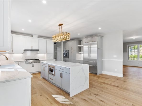 9 Stanley Rd, Belmont MA 02478
