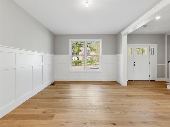 9 Stanley Rd, Belmont MA 02478