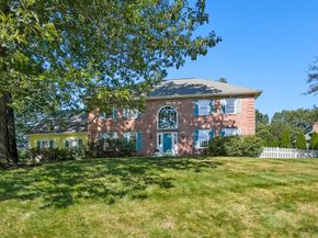 11 Country Way, Shrewsbury MA 01545