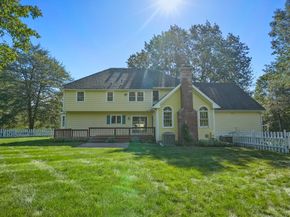 11 Country Way, Shrewsbury MA 01545
