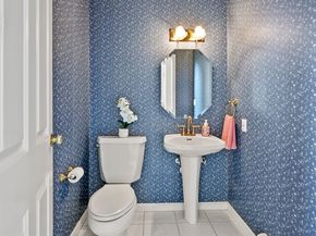 11 Country Way, Shrewsbury MA 01545
