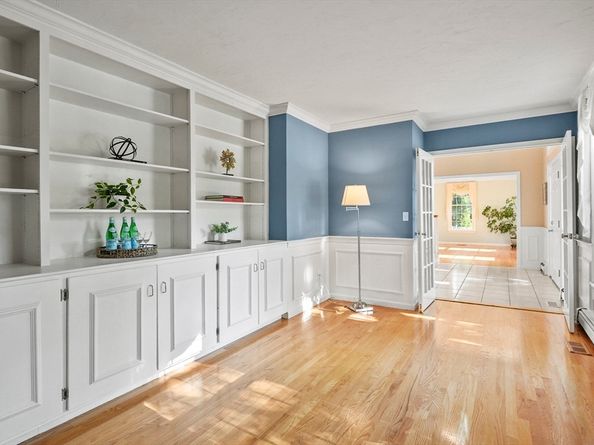 11 Country Way, Shrewsbury MA 01545