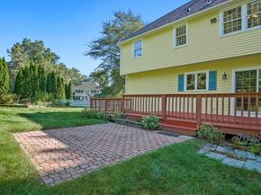11 Country Way, Shrewsbury MA 01545