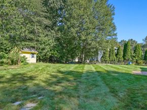 11 Country Way, Shrewsbury MA 01545