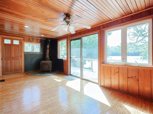 18 Lakeshore Drive, Hopkinton MA 01748