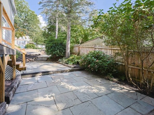18 Lakeshore Drive, Hopkinton MA 01748