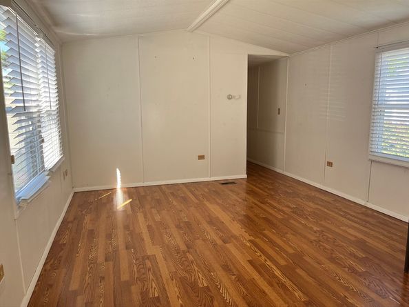 4 Joseph St, Wareham MA 02538
