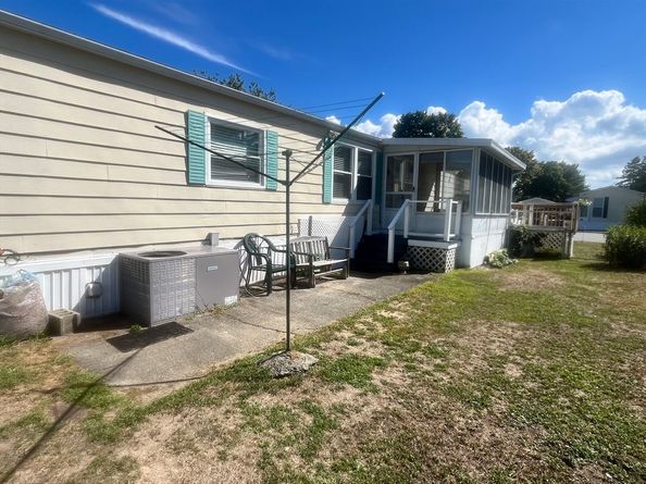 4 Joseph St, Wareham MA 02538
