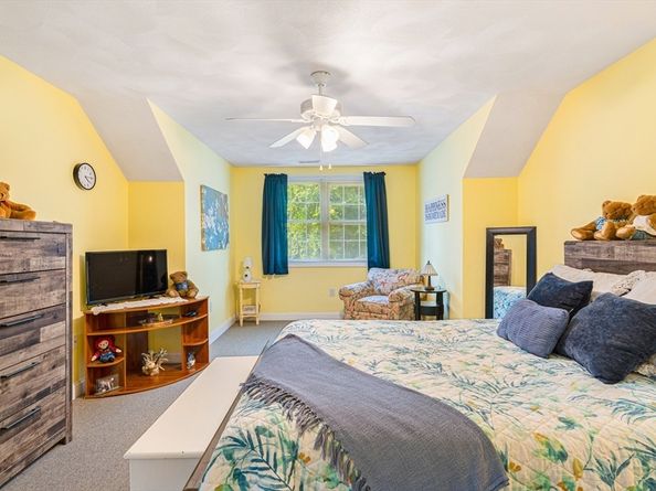 6 Stonebury Way 6, Tewksbury MA 01876