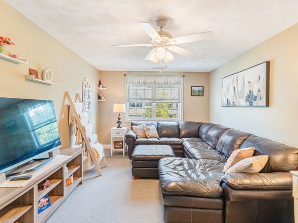 6 Stonebury Way 6, Tewksbury MA 01876