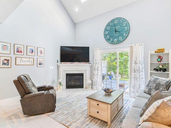 6 Stonebury Way 6, Tewksbury MA 01876