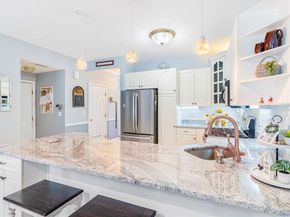 6 Stonebury Way 6, Tewksbury MA 01876