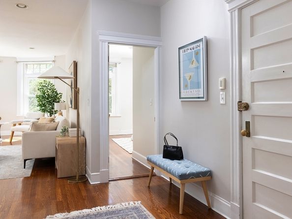 1898 Beacon 4, Brookline MA 02445