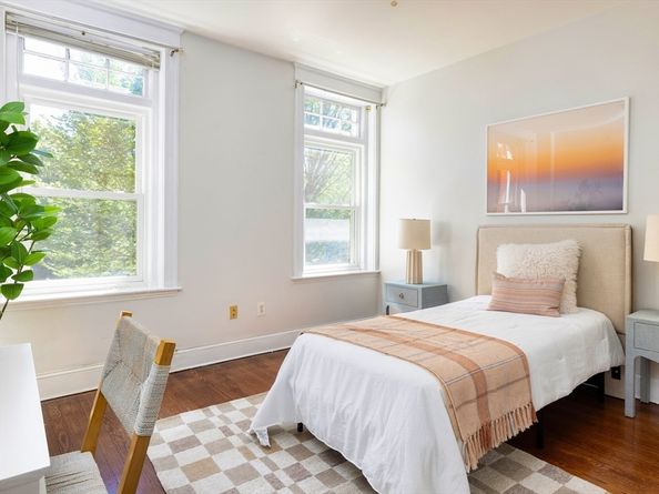 1898 Beacon 4, Brookline MA 02445
