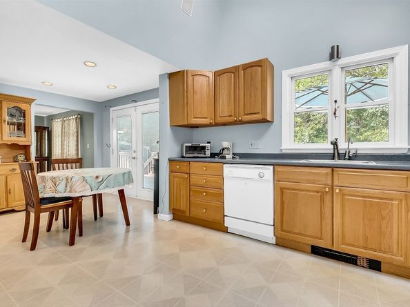 17 Elaine Avenue, Saugus MA 01906