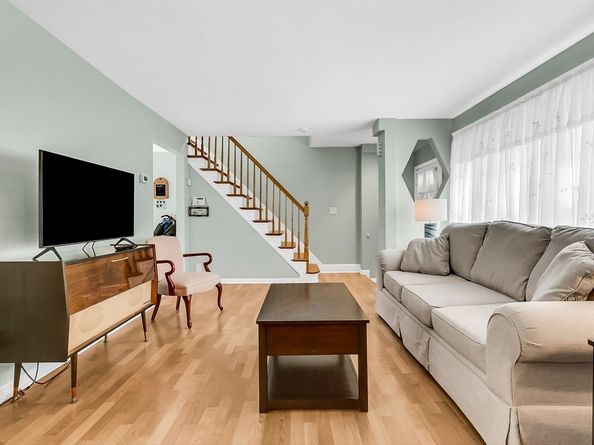 17 Elaine Avenue, Saugus MA 01906