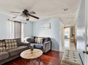 14 Jewetts Ct, Lynn MA 01902