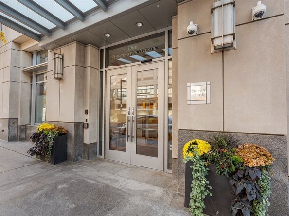 1 Huntington 904, Boston MA 02116