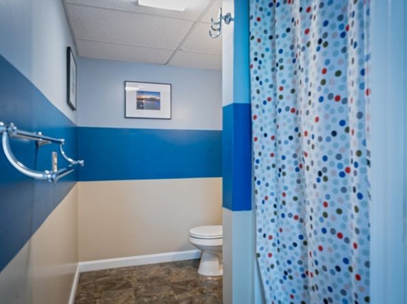 3 Flagg Dr, Leicester MA 01524