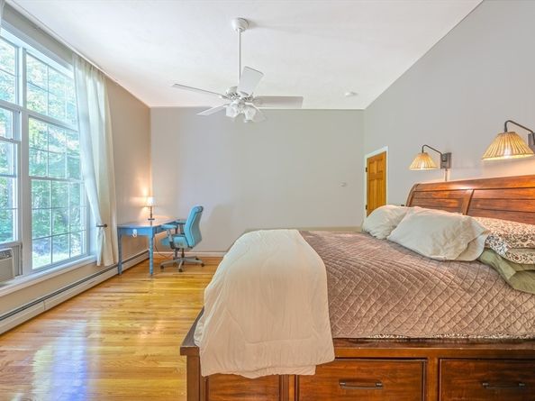 3 Flagg Dr, Leicester MA 01524