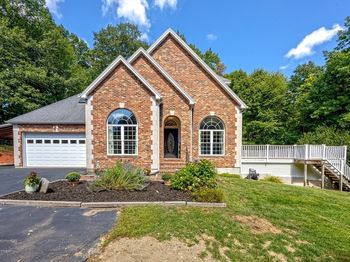 3 Flagg Dr