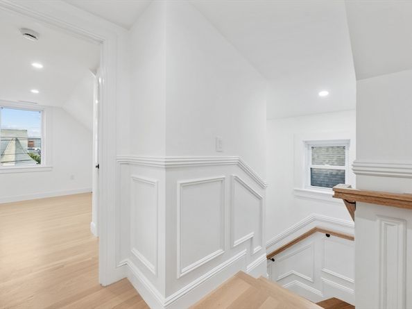 262 Park Ave, Revere MA 02151