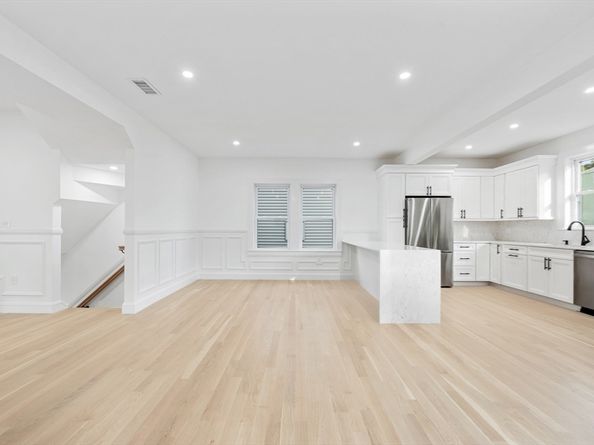 262 Park Ave, Revere MA 02151