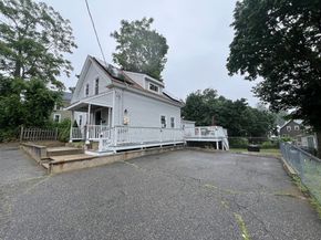 40 Chestnut St, Milford MA 01757