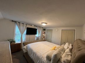 40 Chestnut St, Milford MA 01757