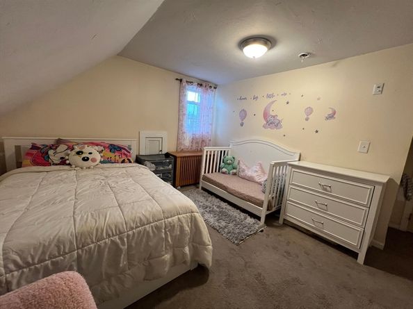 40 Chestnut St, Milford MA 01757