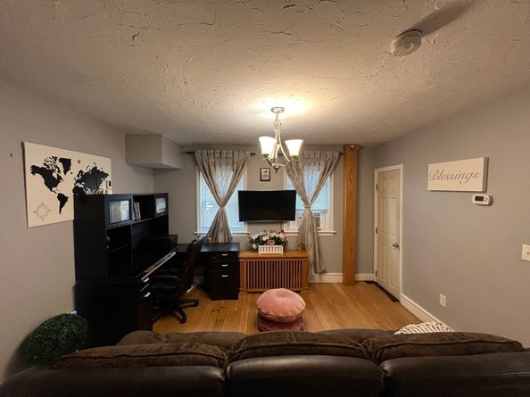 40 Chestnut St, Milford MA 01757