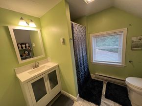 40 Chestnut St, Milford MA 01757