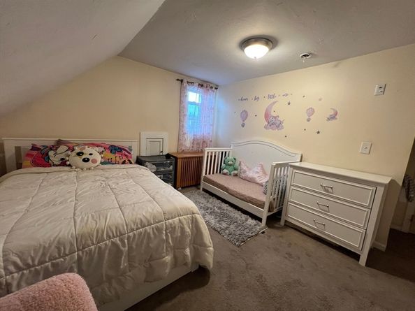 40 Chestnut St, Milford MA 01757