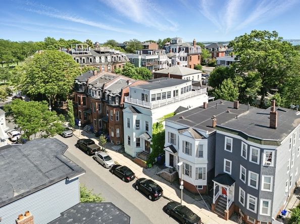 647 E 3rd St, Boston MA 02127